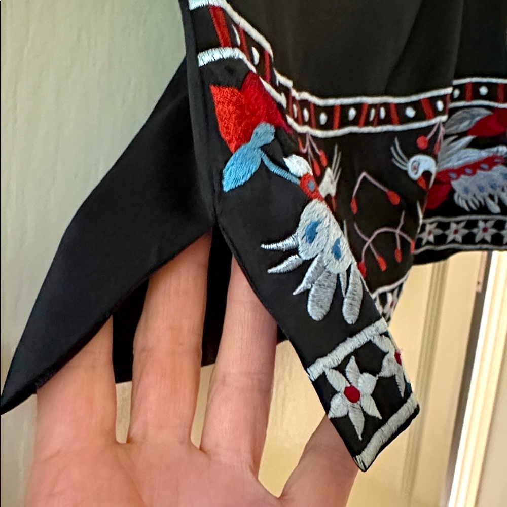 Vintage Sue Wong Black Embroidered Silk Sleeveless Kimono Blouse โข Size 6 โข EUC - Picture 3 of 7